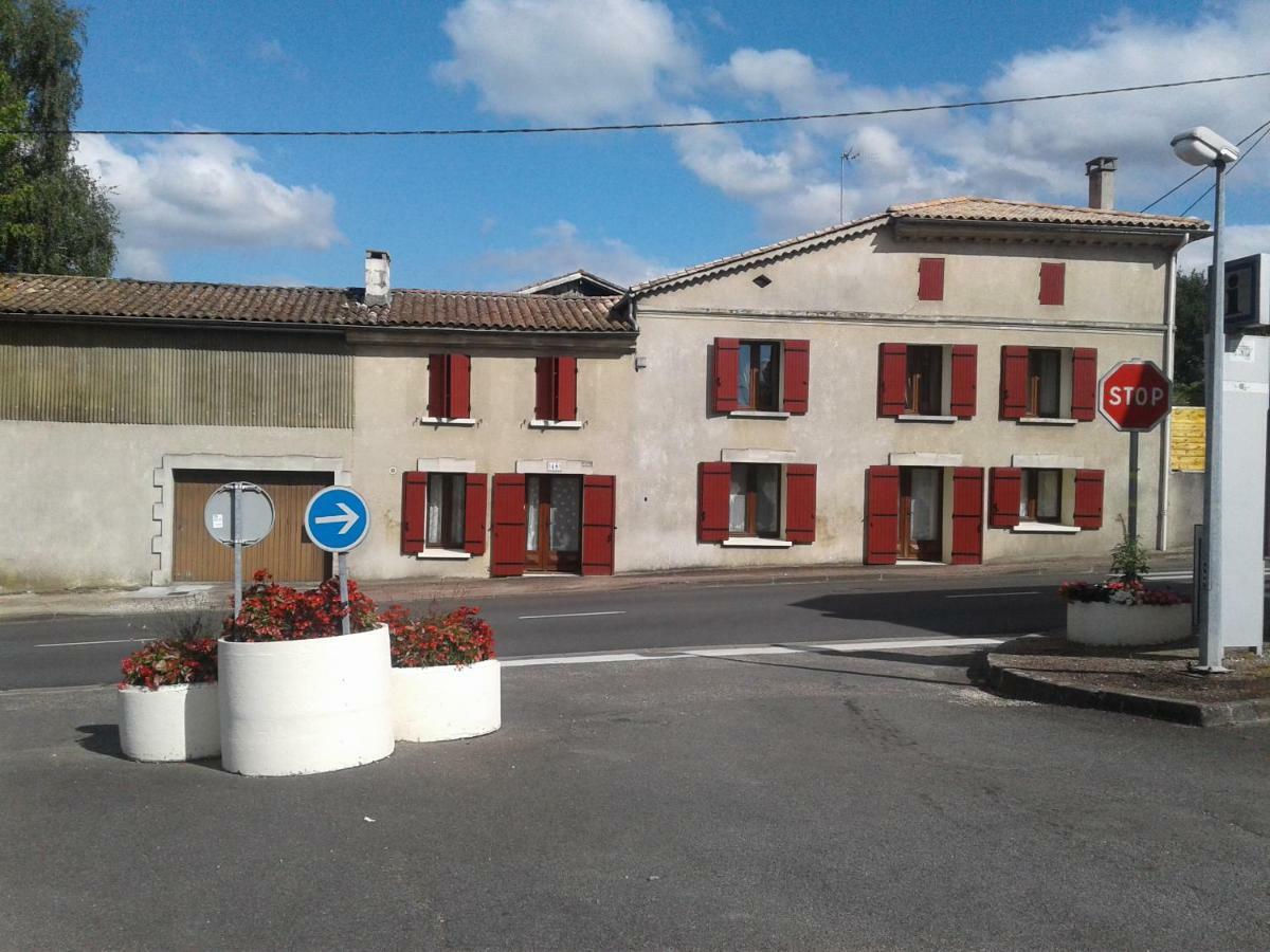 Rose Hill Appartement Lagorce  Buitenkant foto